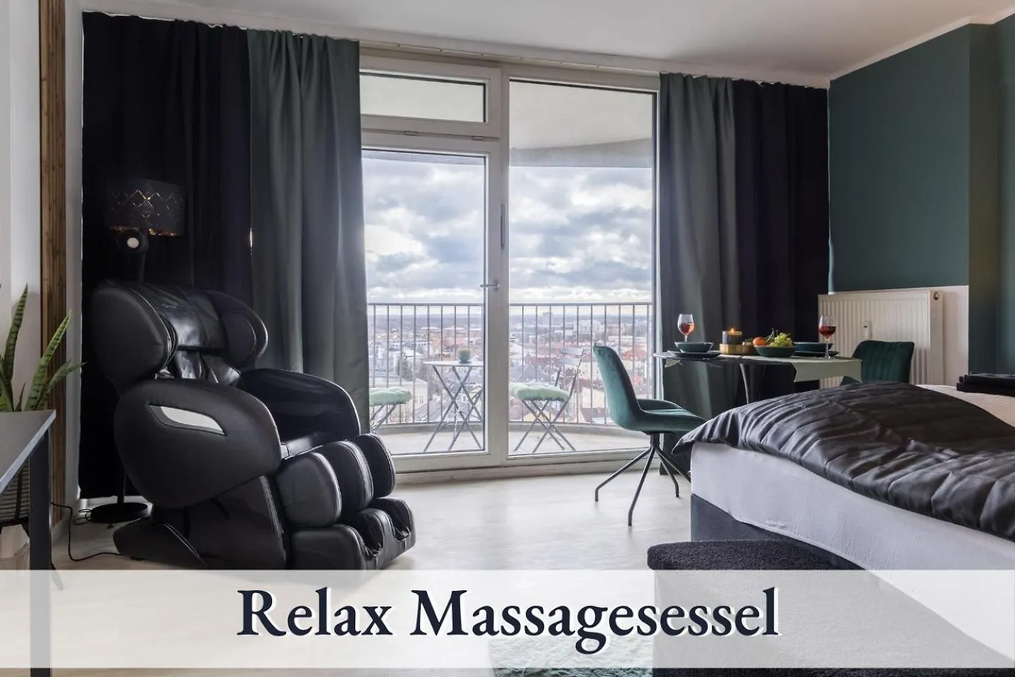 Relax Apartment 1302 Tolle Aussicht Massagesessel Smart Tv Augsburg 0*,  Germany